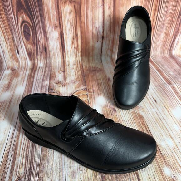 Clarks Shoes - Clarks HOPE SHINE Womens Sz 11 Black Leather Ruched Slip On Loafers Flats Shoes